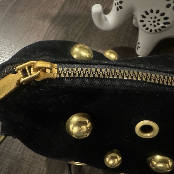 SHEIN Black Crescent Shoulder Bag with Gold Studs - Picture 6 of 10